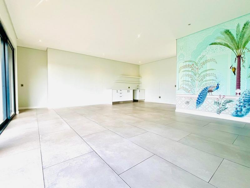 4 Bedroom Property for Sale in Constantia Western Cape
